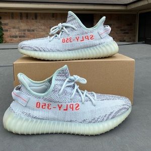SOLD Yeezy 350 V2 “Blue Tint” Size 10.5